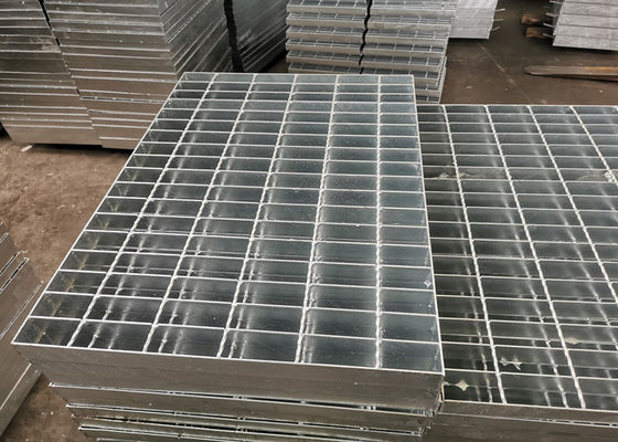 1000mm*300mm হট-ডিপ গ্যালভানাইজড ইস্পাত সিঁড়ি ফুটপাথ elালাই ইস্পাত ঝাঁকনি